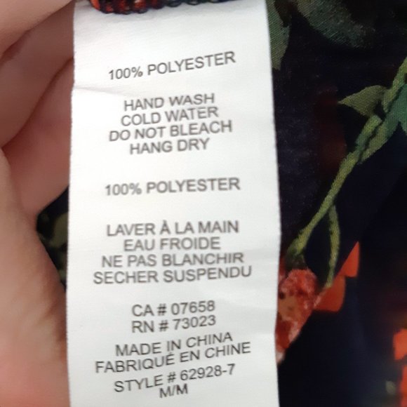 Streetwear Society Sleeveless Navy Floral Sheer Blouse with Buttons - Picture 4 of 4